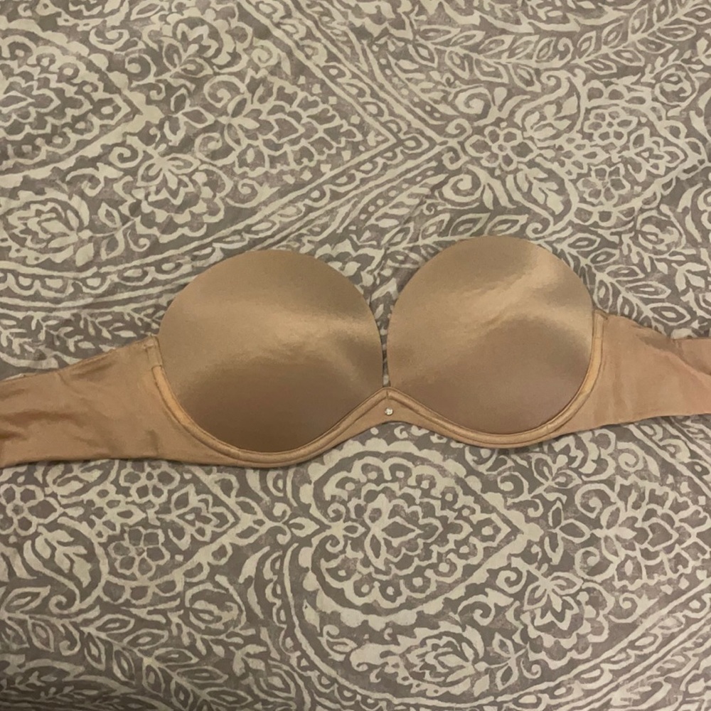 Victoria’S secret strapless bra